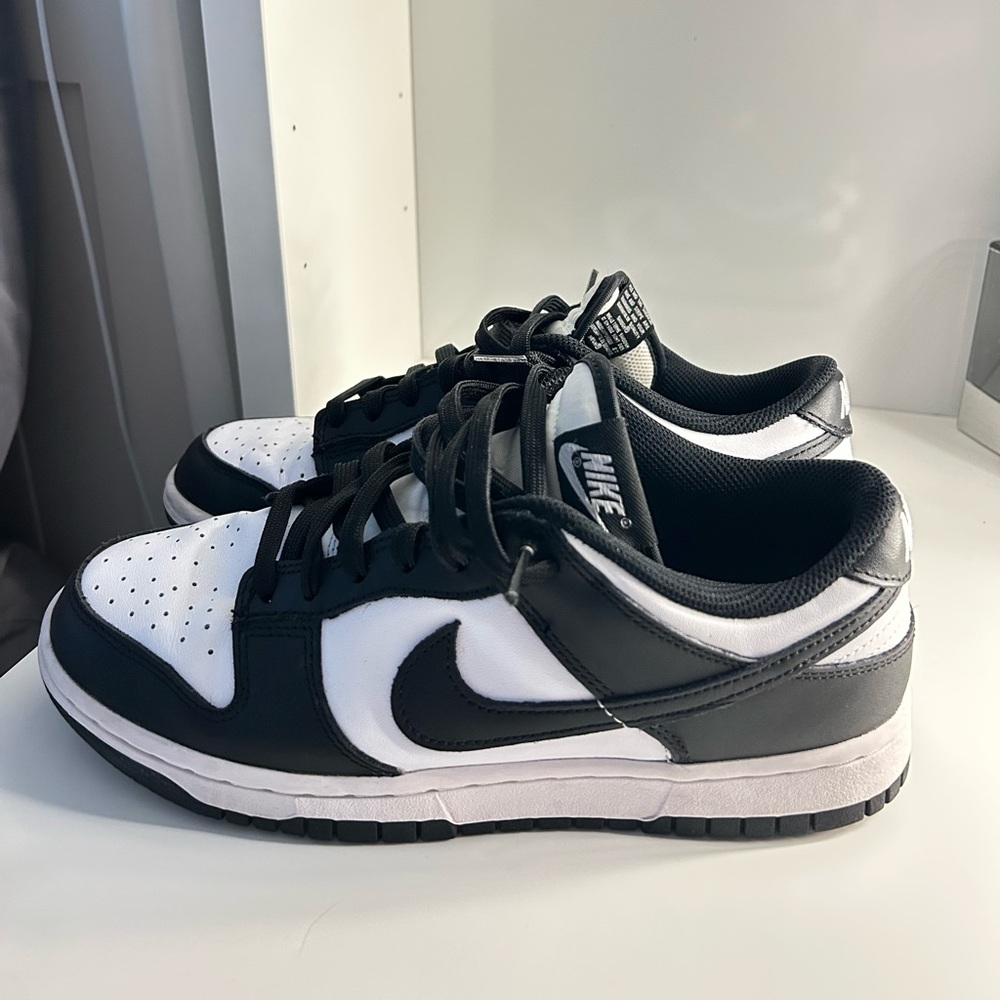 Nike Women’s Black and White Low-Top Sneakers
